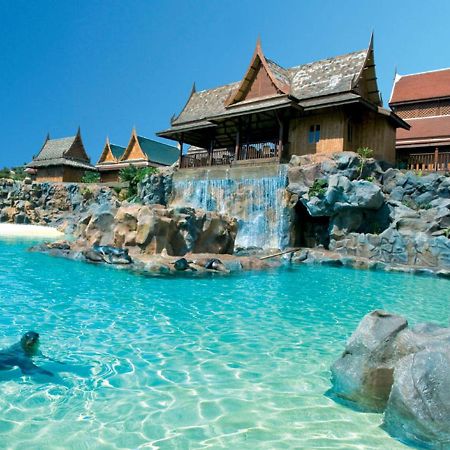 Comfortable Apartment Next To The Pools Адехе Екстериор снимка